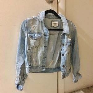 FOREVER 21 Crop Denim Jacket /SMALL